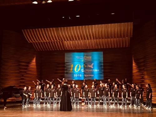 德阳市实验小学合唱团斩获国际金奖1